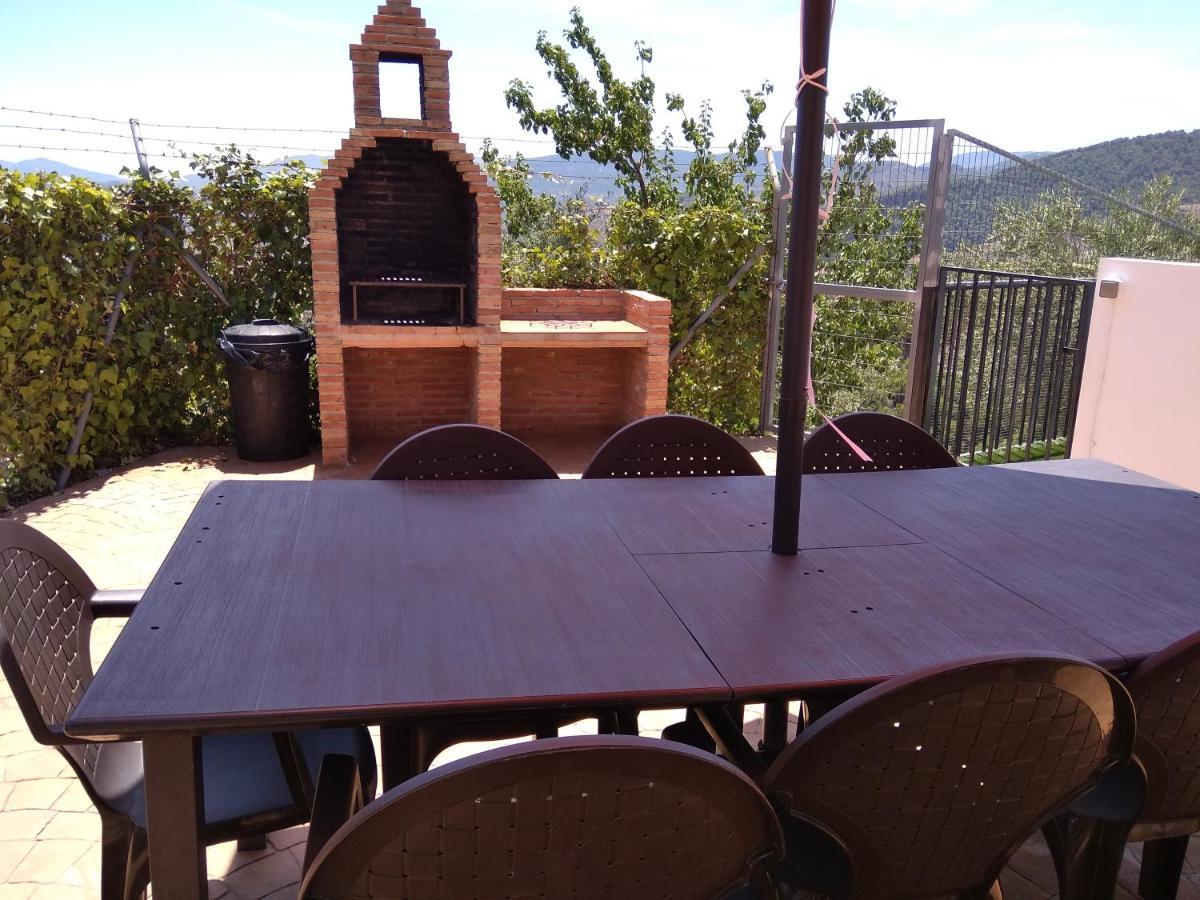Hostal La Revuelta Yunquera Exterior foto